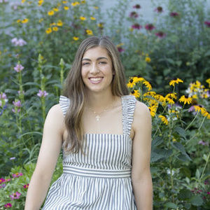 Meet your Posher, Emelia